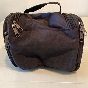 Swiss Tech Toiletry Bag - Hanging